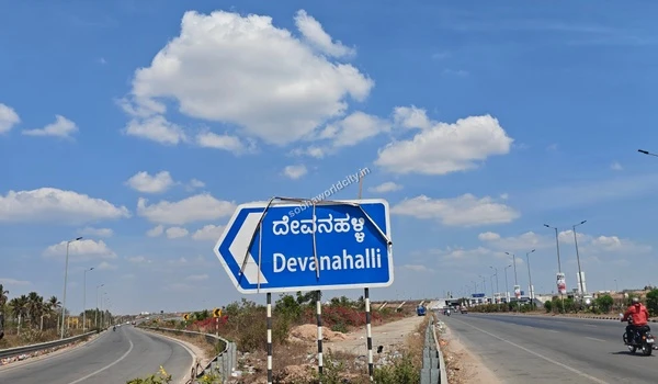 Clear highway route offering seamless, signal-free airport connectivity for frequent flyers living at Sobha World City.