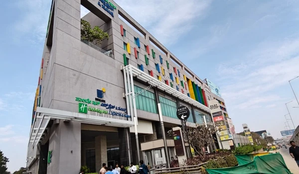 Street perspective highlighting popular fast food chains and quick service restaurants serving the area around Sobha World City