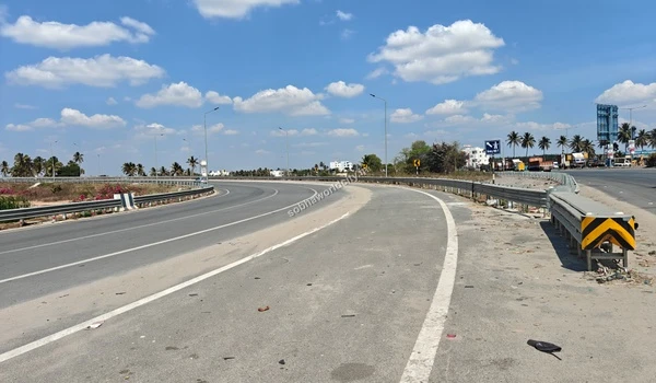 Scenic view of the highway ramp connecting to Hosur Road and Kolar, ensuring smooth transit for Sobha World City residents.