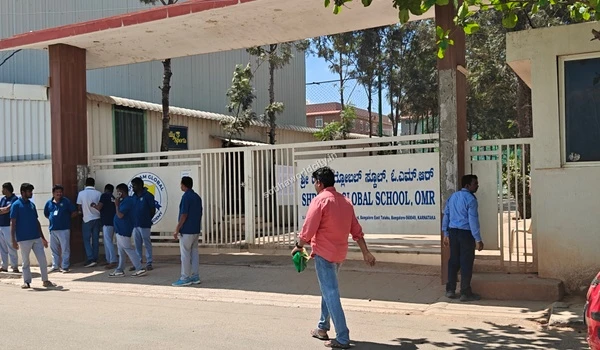 A clear street level view of the Shri Ram Global entrance demonstrating the excellent infrastructure accessible from Sobha World City